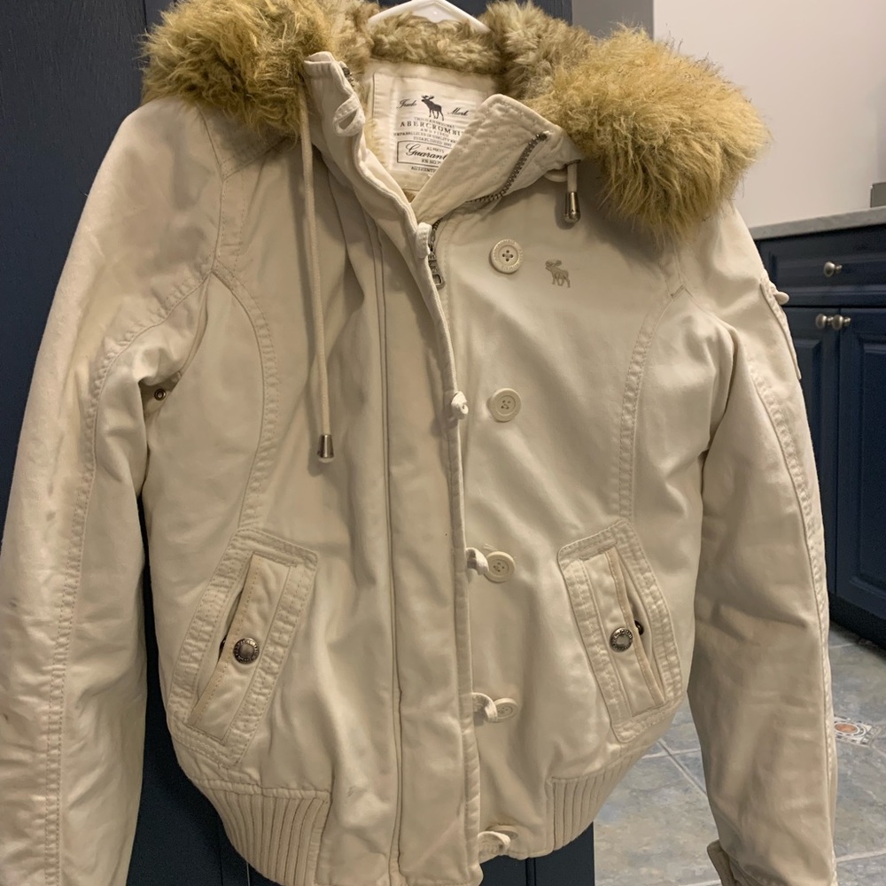 Abercrombie & Fitch Woman’s Coat